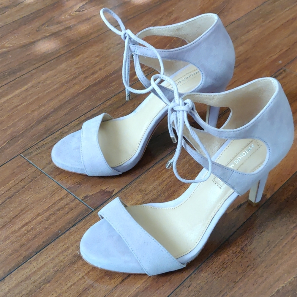 Lavendar purple suede heels sandals